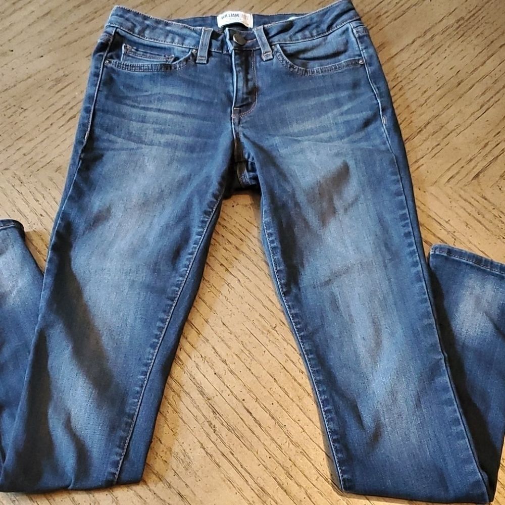 William Rast size 25 jeans perfect skinny.